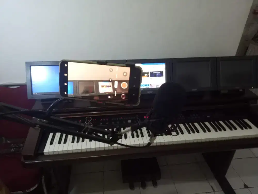 Jl Borong 6 PC AIO Intel A D2550 4/SSD512 TouchScrn FreeHP Samsung 7Jt