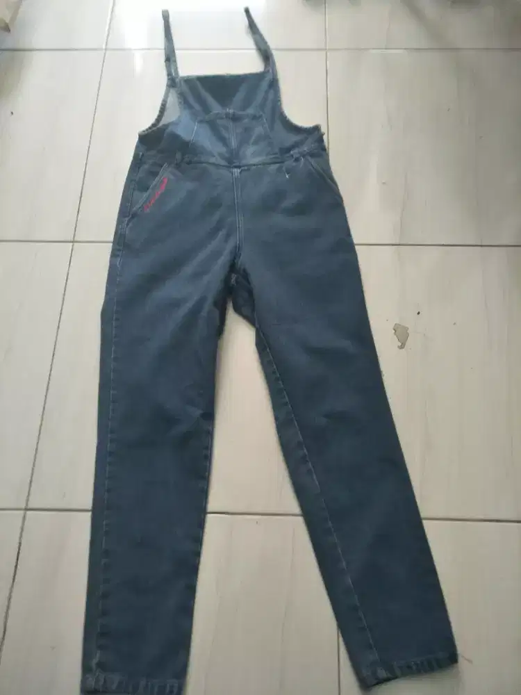 Jumset jeans merek nevada size M, L, XL