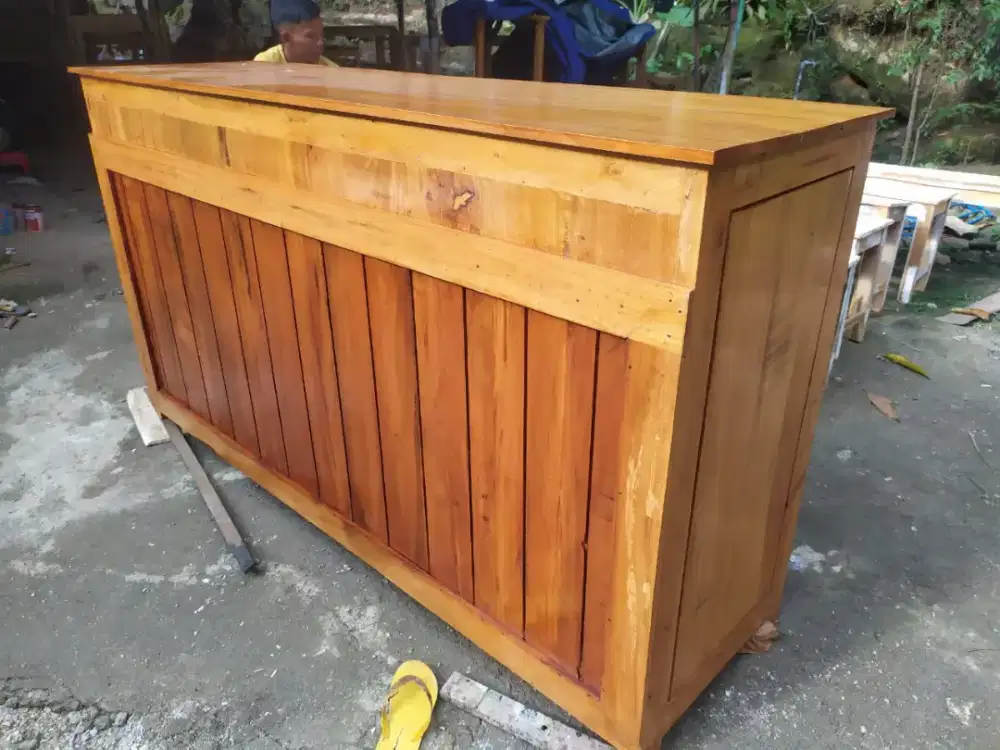 Custom Meja Bar