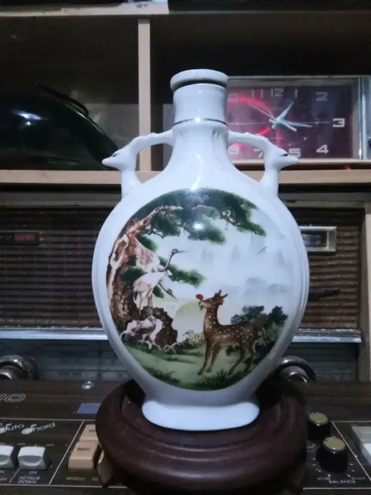 Botol cina lawas Ling Zhi Wine koleksi antik etnik klasik jadul retro