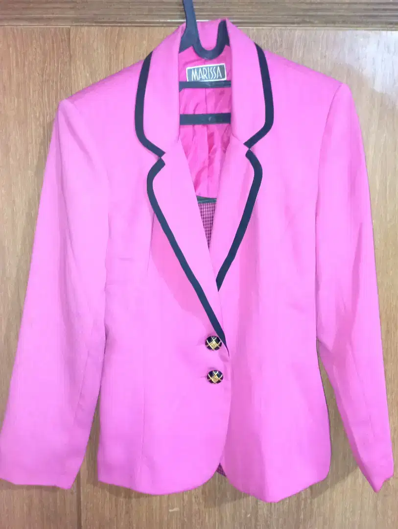 Jas Blazer size M pink dengan daleman