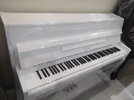 YAMAHA PIANO LU WHITE ELEGAN