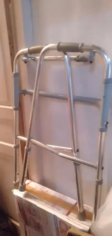 Tongkat/alat bantu jalan jual cepat