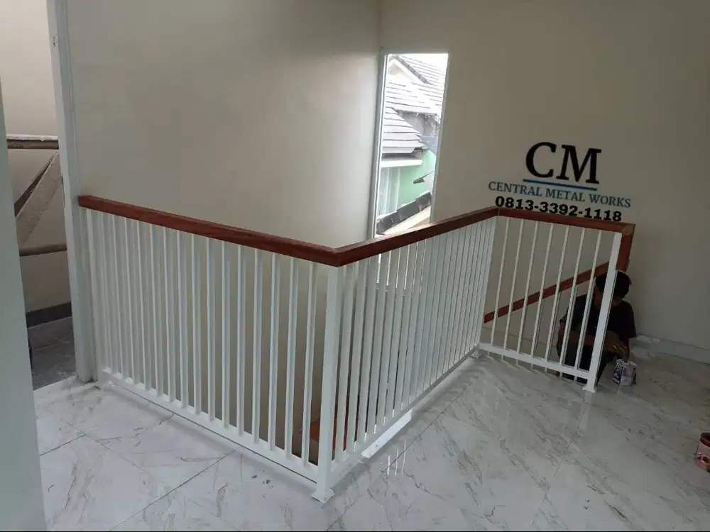 RAILING TANGGA BESI PEGANGAN TANGGA ELEGAN CUSTOM