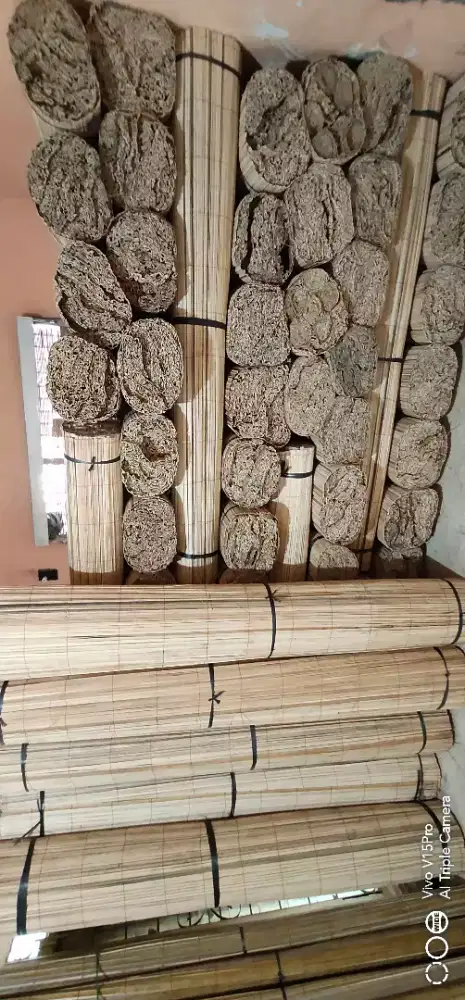 Kerei tirai bambu sawet dan rotan buat tutup  panas dan hujan