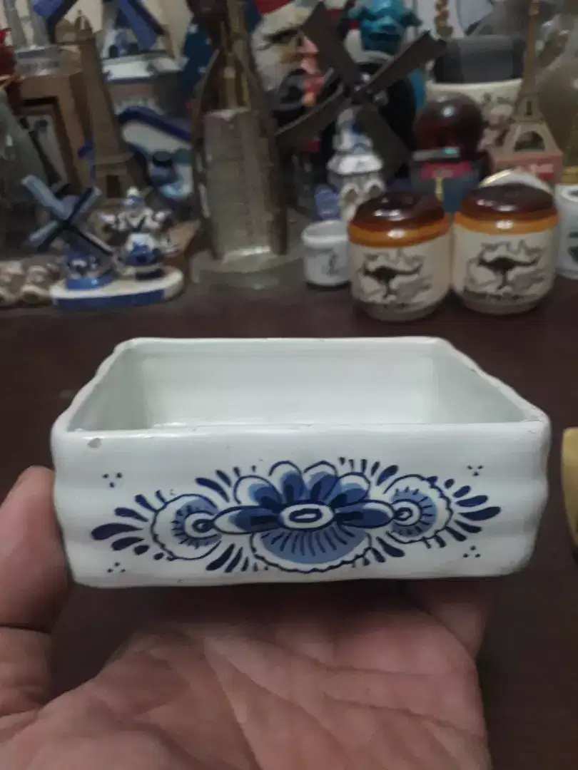 Antik vintage asbak kotak Delft made in holland eropa mulus