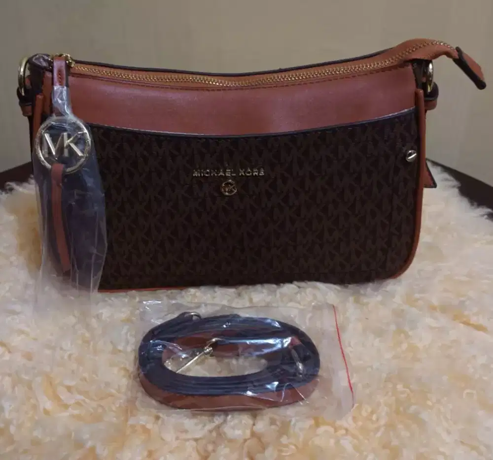 TAS WANITA COKLAT PUTIH SLING BAG