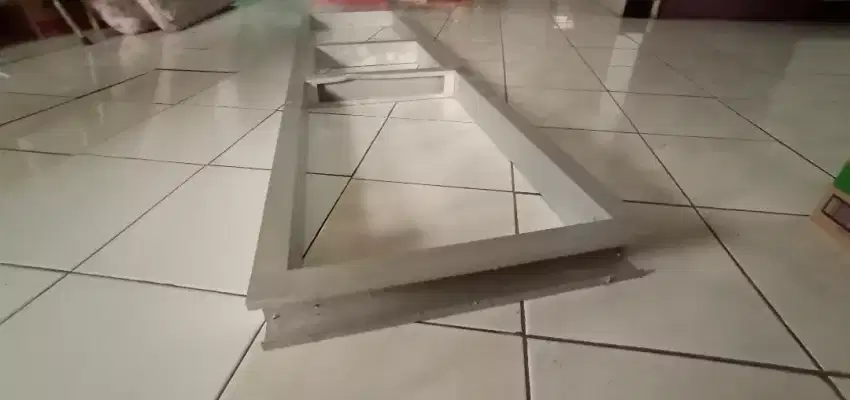 Rangka aluminum ventilasi