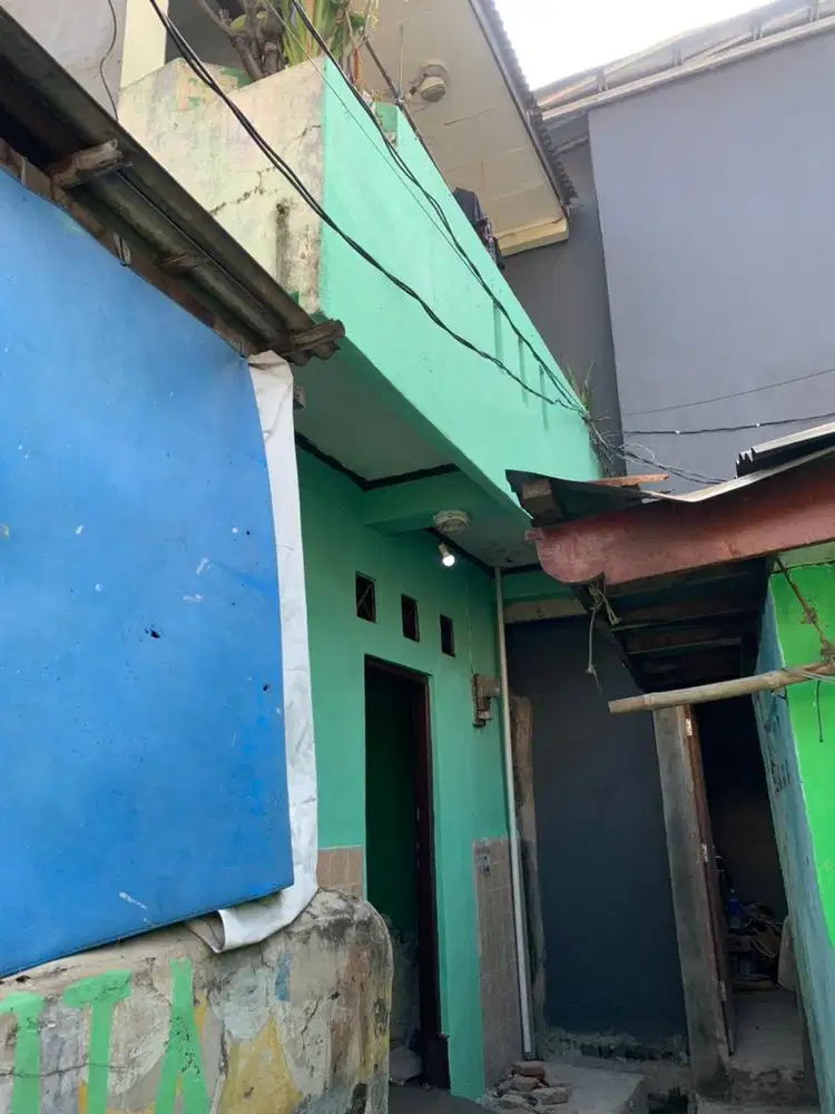 Dijual Cepat Rumah 2 Lantai 6 Kamar Kramat Sentiong Jakarta Pusat