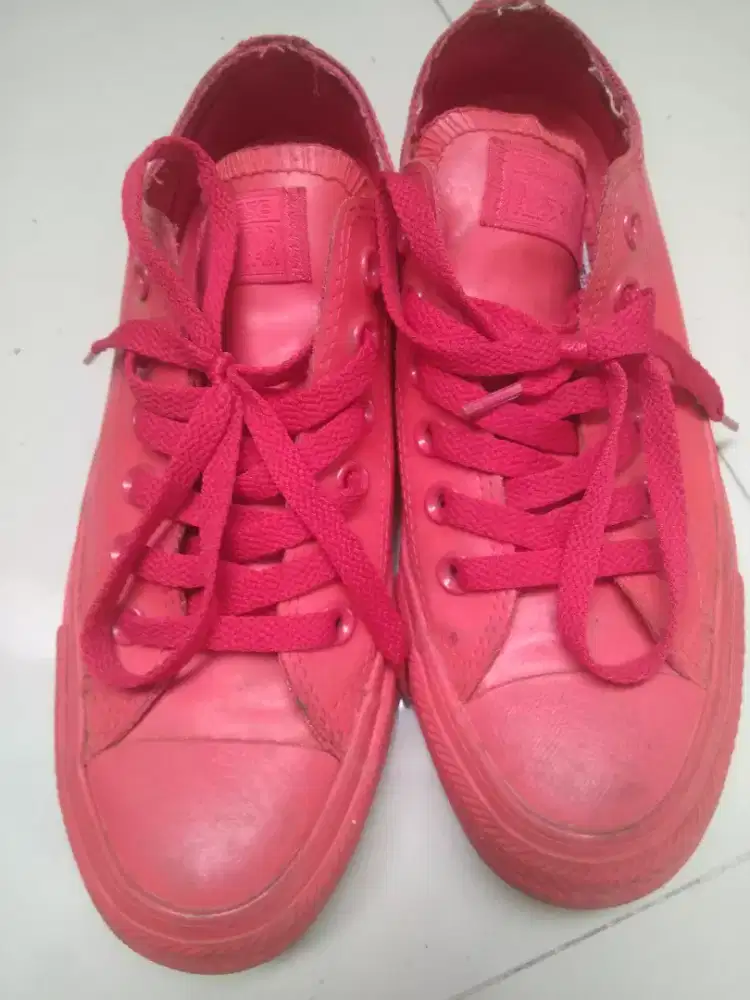 Sepatu converse full rubber original size 37