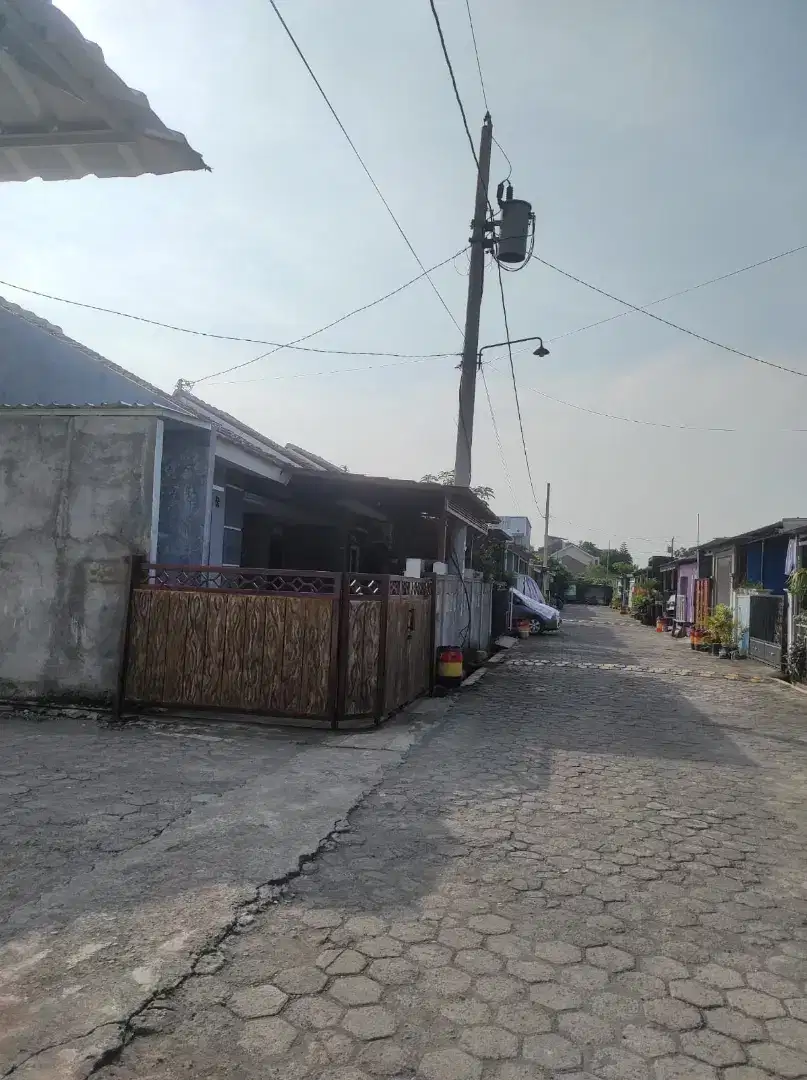 DIJUAL MURAH RUMAH/ DIKONTRAKAN