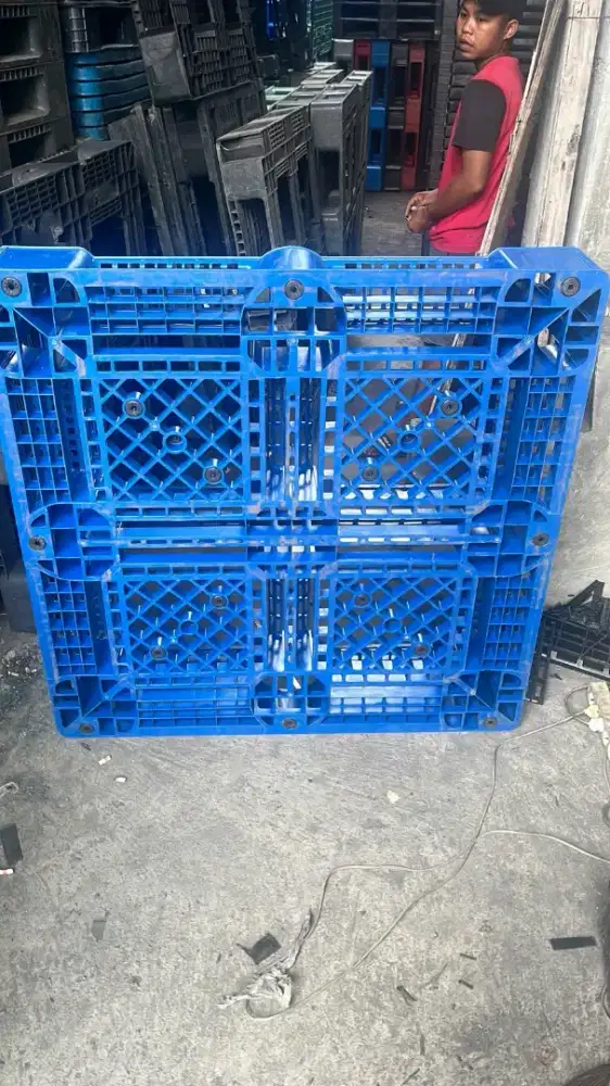 Pallet plastik bekas seperti baru murah stok ribuan