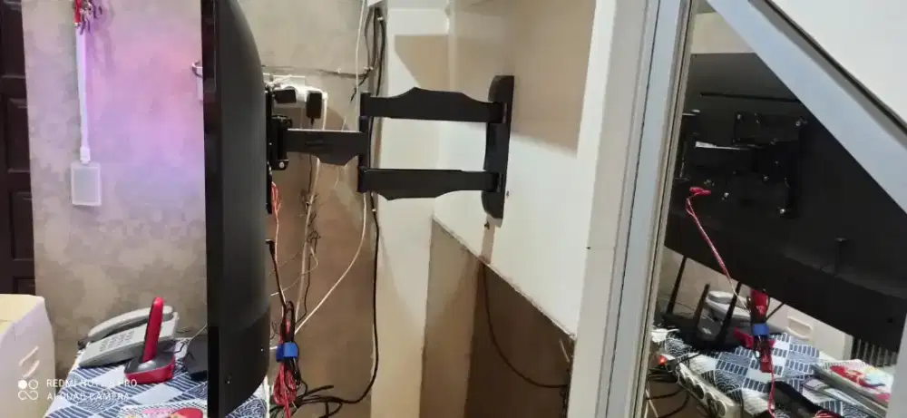 Breket swivel tv swivel 43-60+pasang