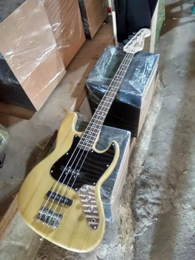 Fender Jazz Bass di Indonesia - OLX Murah Dengan Harga Terbaik - OLX.co.id
