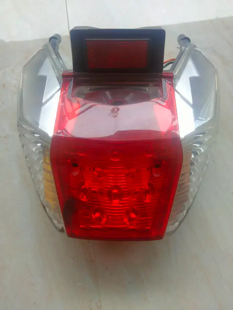 LAMPU STOP BELAKANG SUPRA X 125 Ori