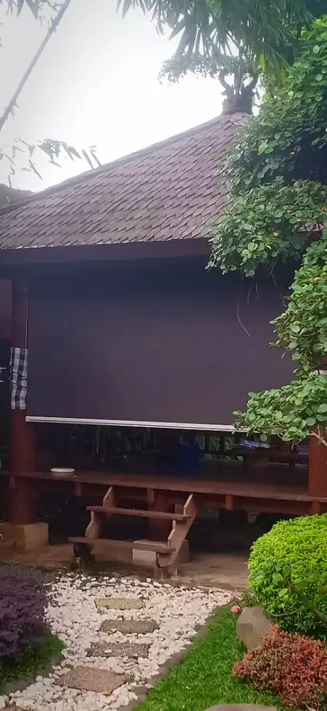 Tirai Outdoor penahan sinar UV tampias hujan