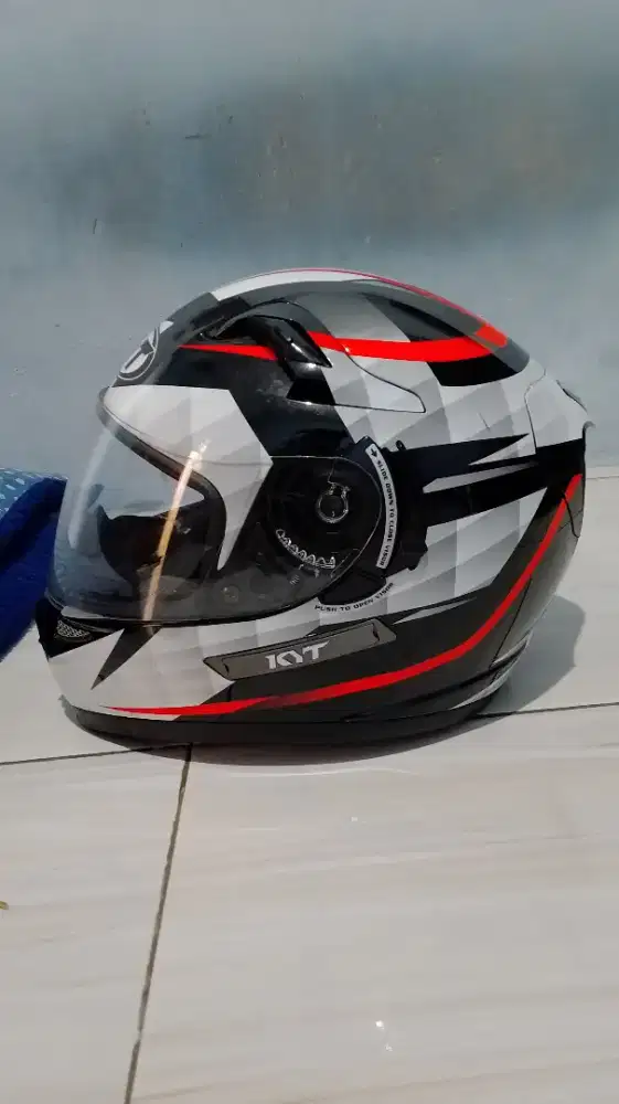 Helm KYT all face size M