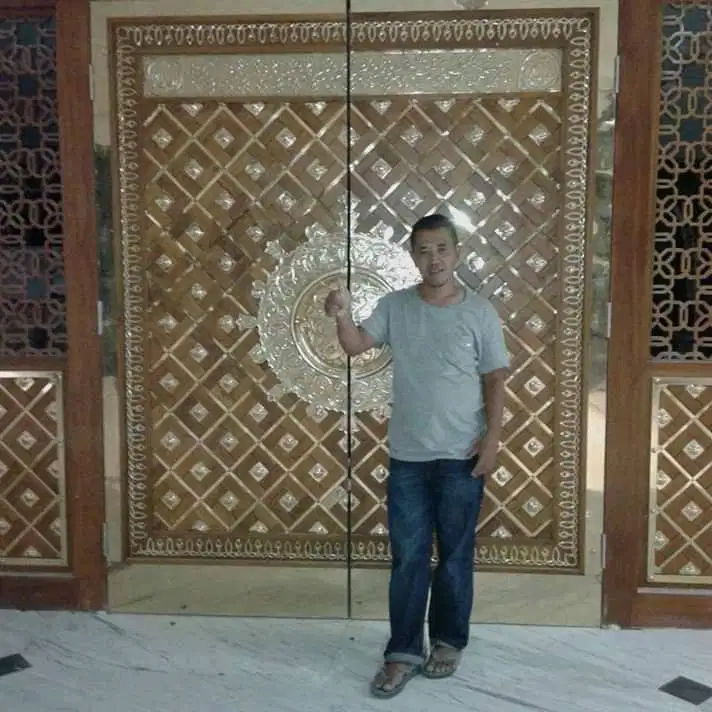 Replika pintu nabawi