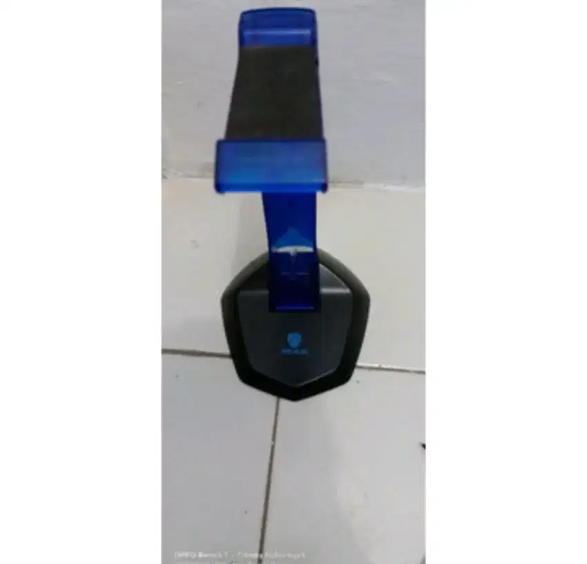 Stand headphone neww