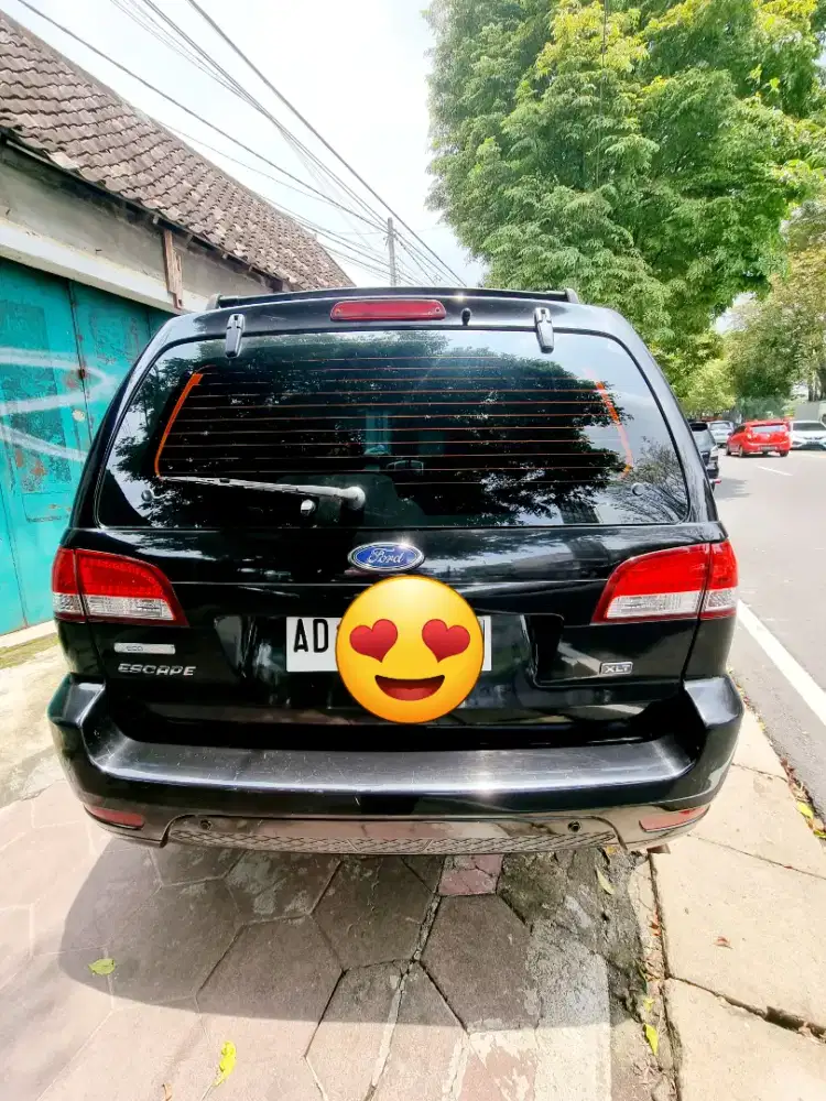 Jual ford escape 2.3 XLT A/T Km 104.xxxx