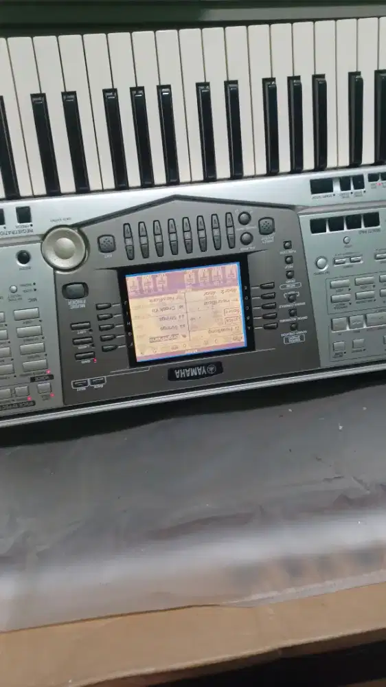 DI CARI UNTUK DI BELI KEYBOARD BEKAS