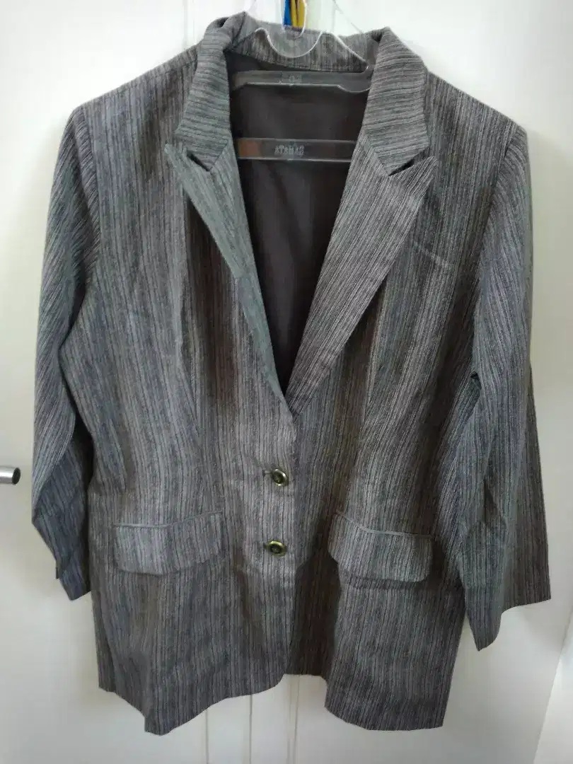 blezer merah garis hitam, garis hitam(2)