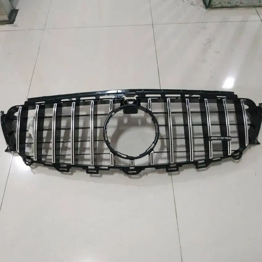 Grill Depan untuk Mobil Mercedes Benz W213 E-Class E300