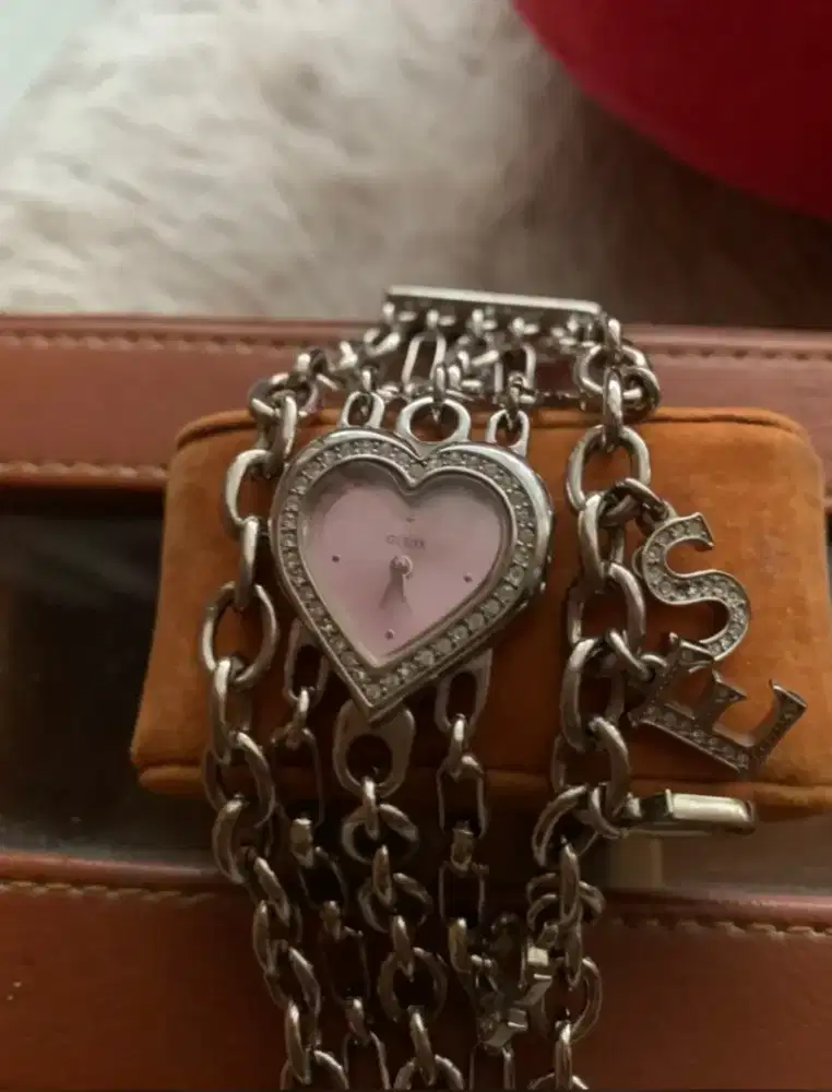 Jam Guess Original Wanita