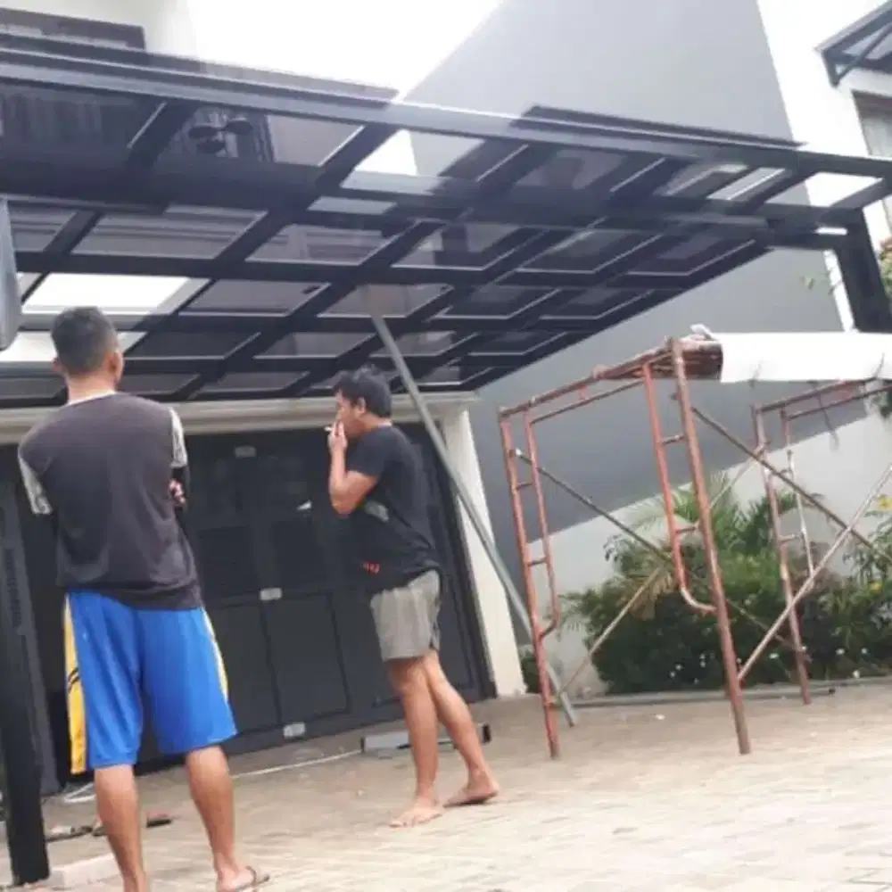 Kanooi kaca minimalis