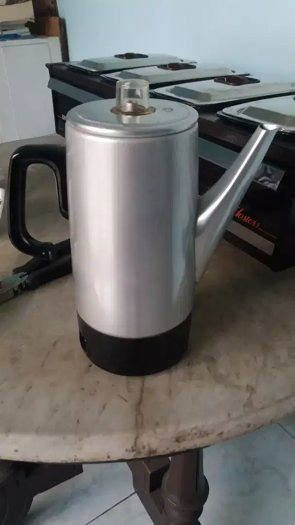 Teko elektrik buat kopi