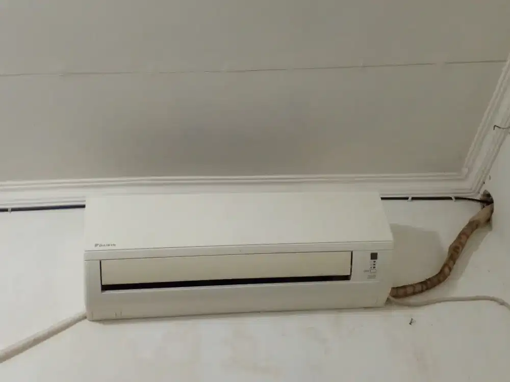 dijual AC Merk daikin 1/2pk  Tipe R32 made in malaysia