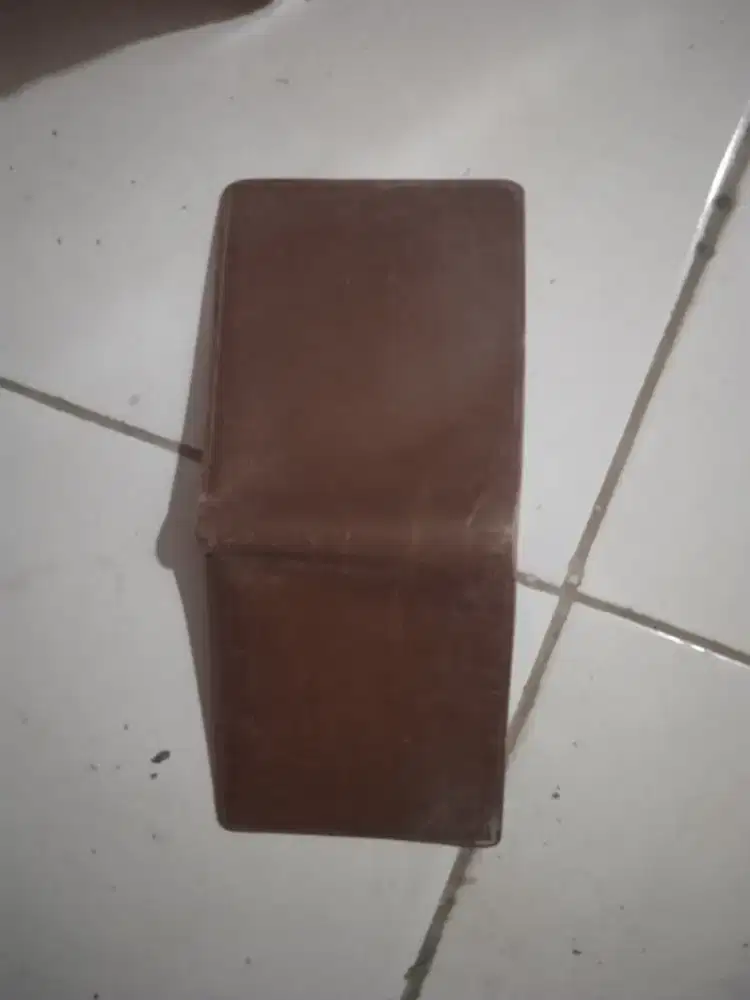Dompet kulit warna coklat