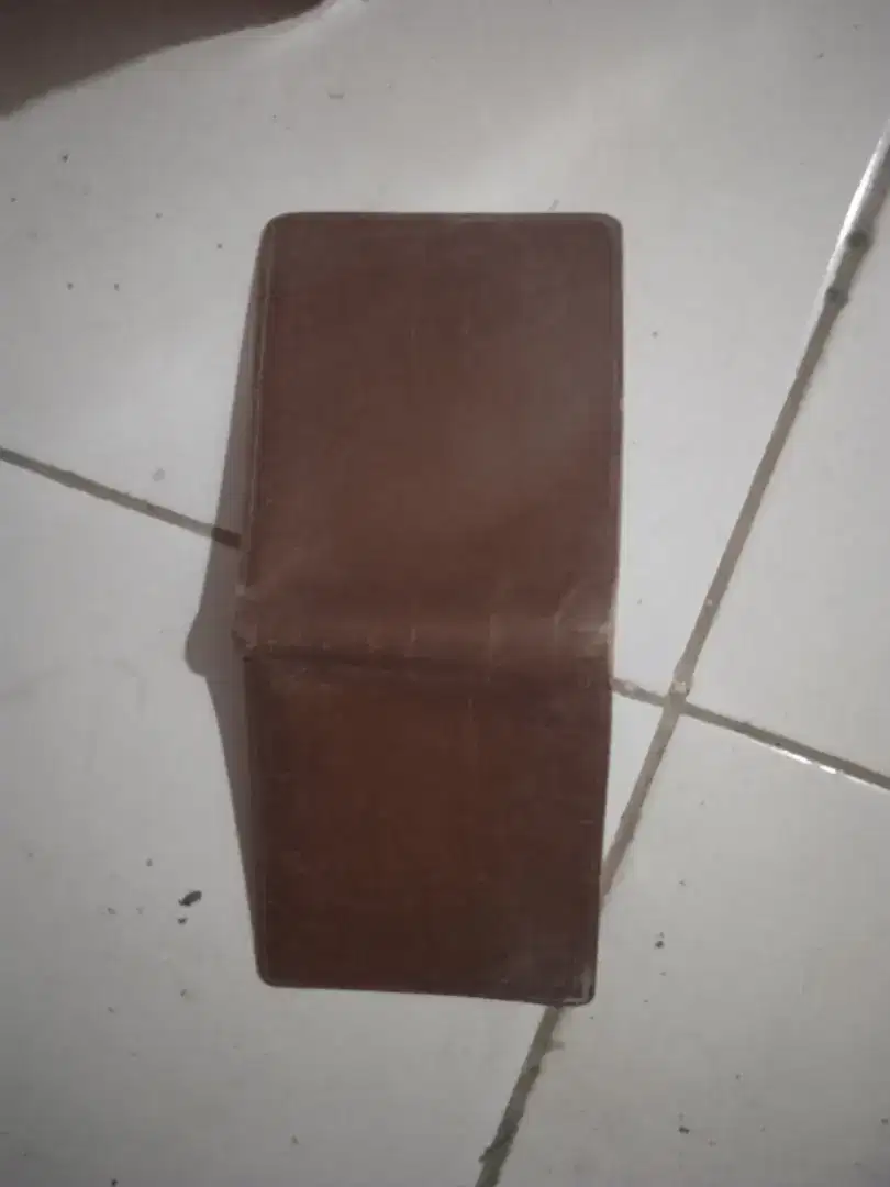 Dompet kulit warna coklat