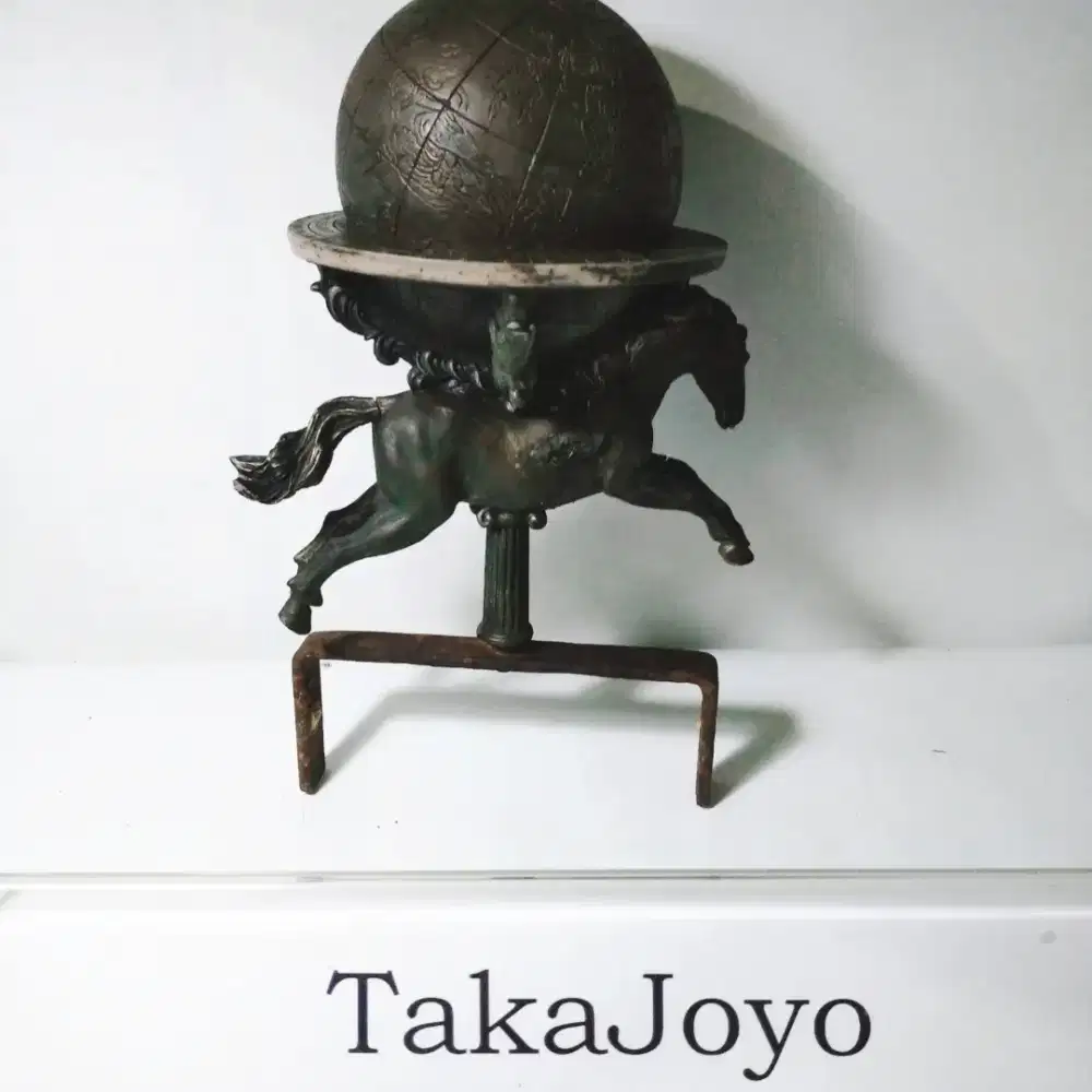 PATUNG KUDA MITOLOGI YUNANI KUNO VINTAGE