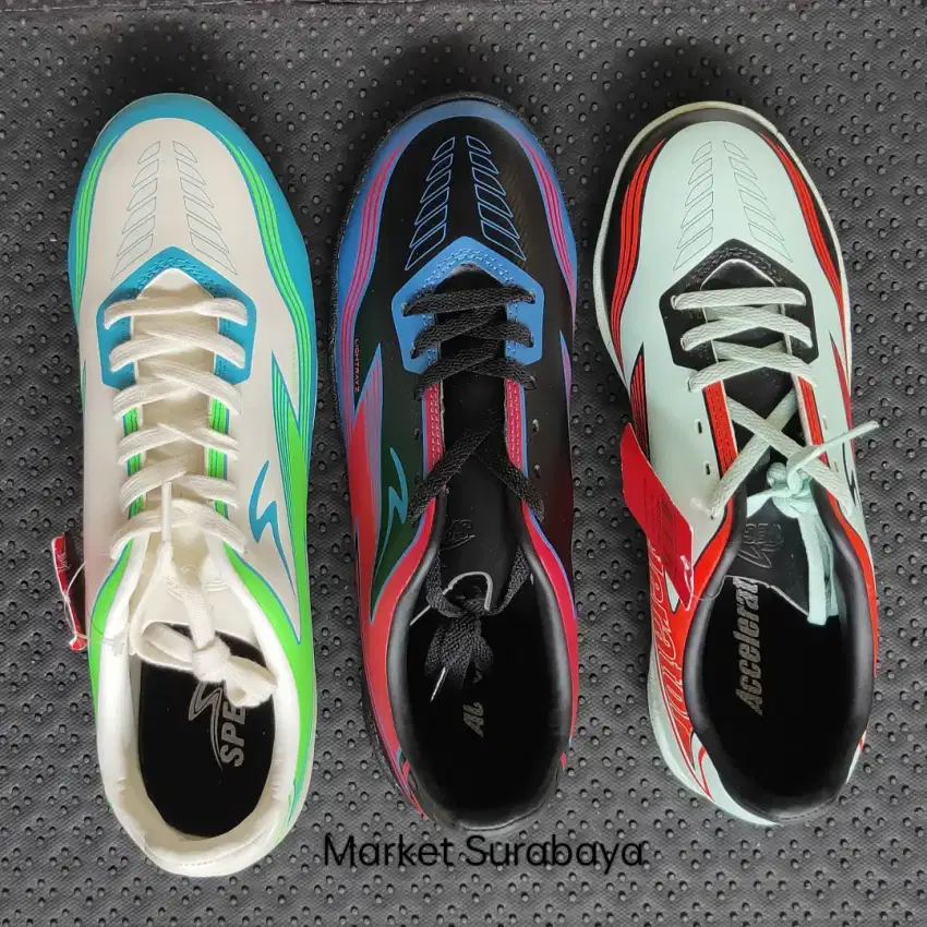 Sepatu specs futsal lightrayz in