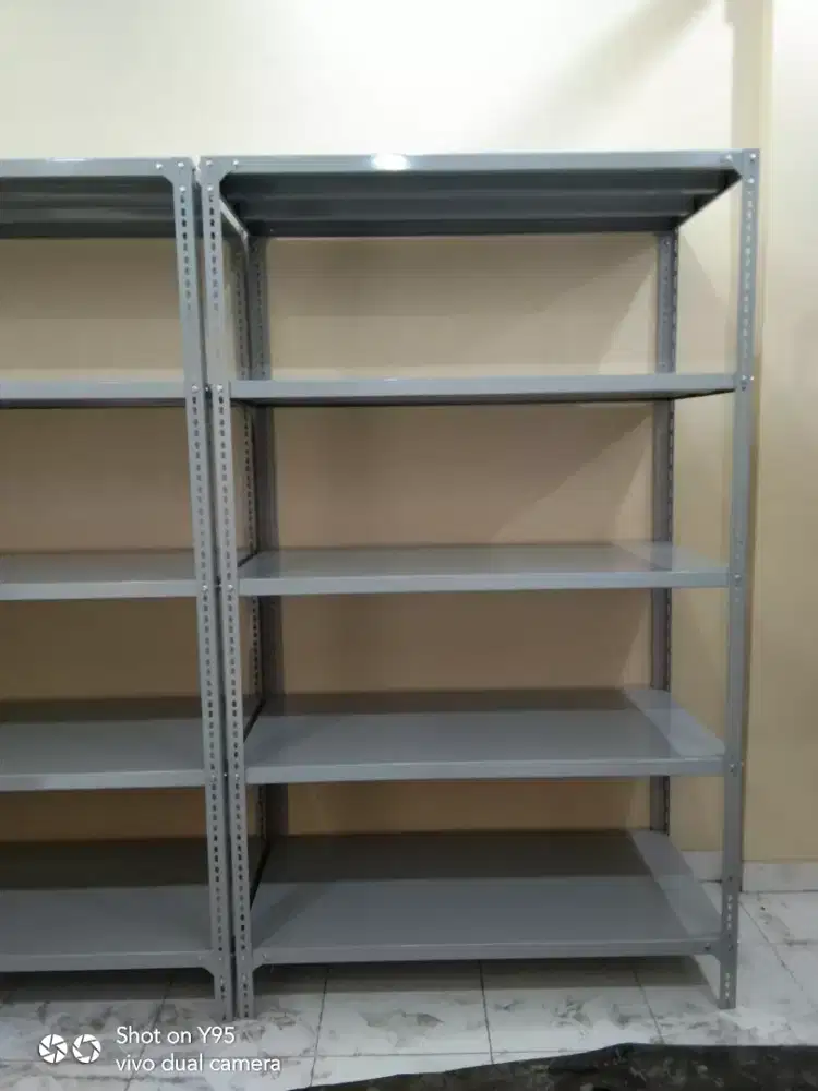 Rak besi 5susun /hambalan