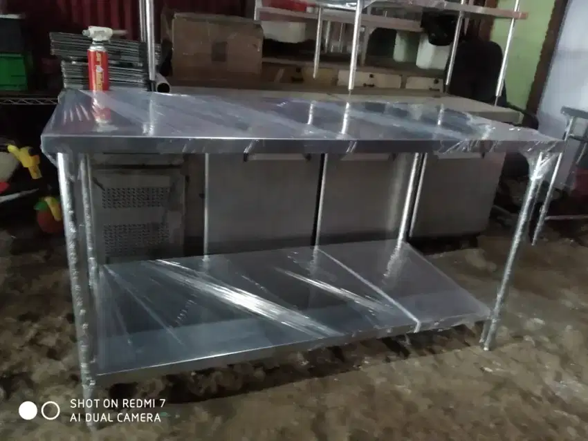 Jual beli peralatan bekas restoran