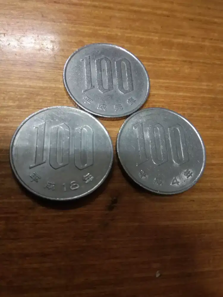 Coin Mata Uang Jepang 100 yen