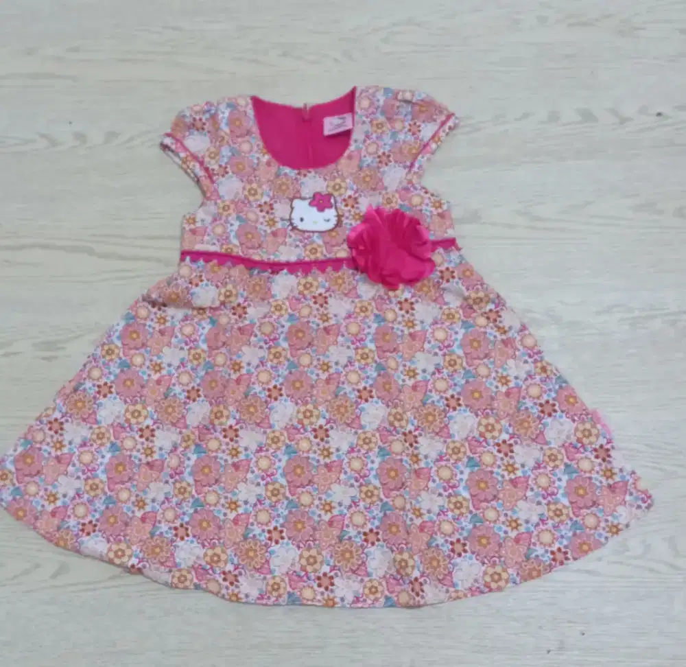 Dress anak umur 2-3 tahun