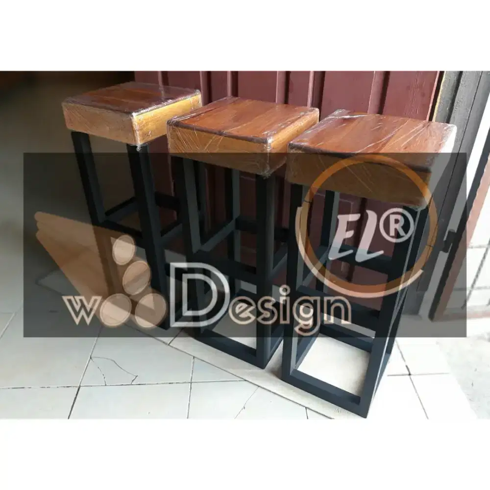 KURSI BAR KAYU MINIMALIS VINTAGE