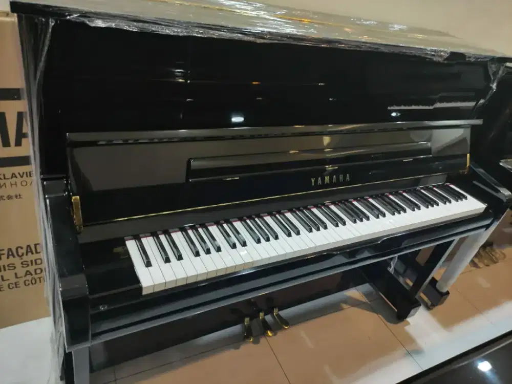 Piano Yamaha U1JPEC