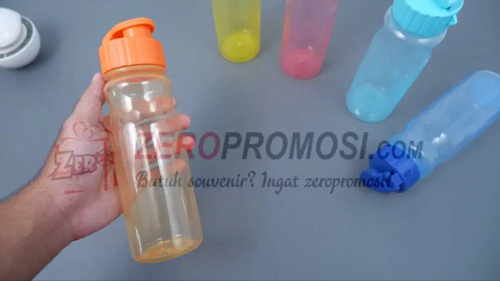 Souvenir Tropic Hydration Water Bottle