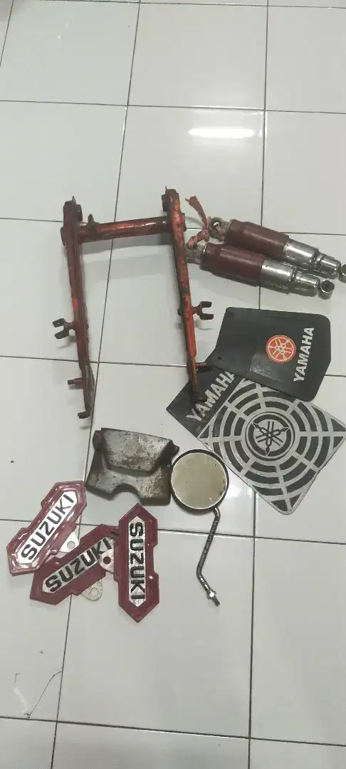 Jual part motor dan sepeda robot serta Lambretta tua