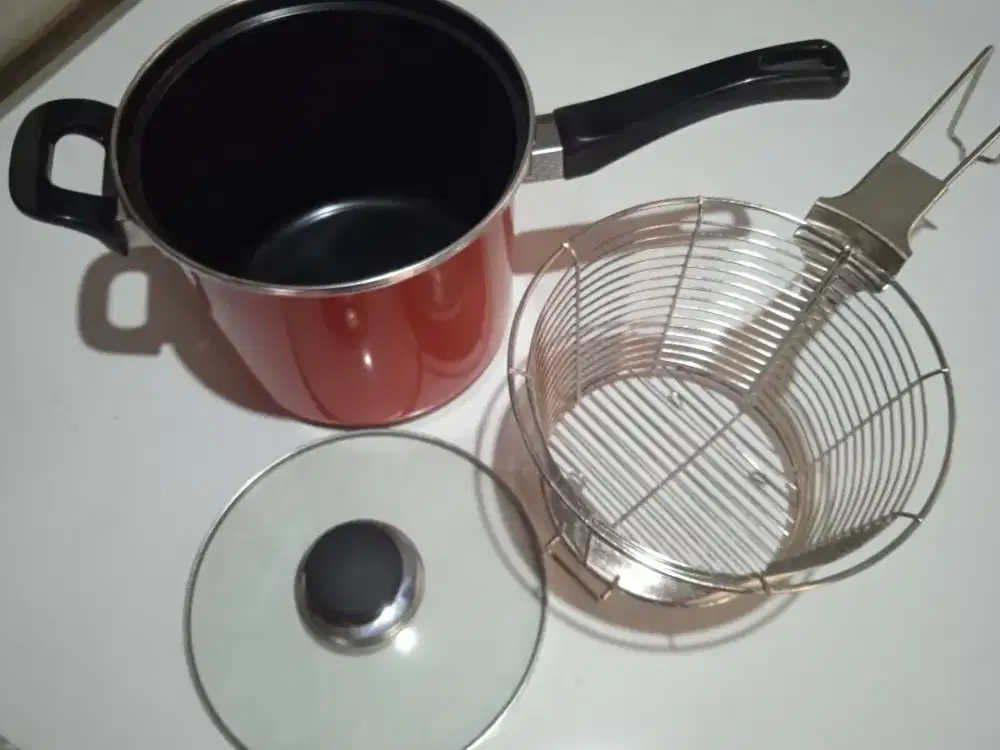 Deep Frier non Stick 18cm + Tutup tempered glass Baru