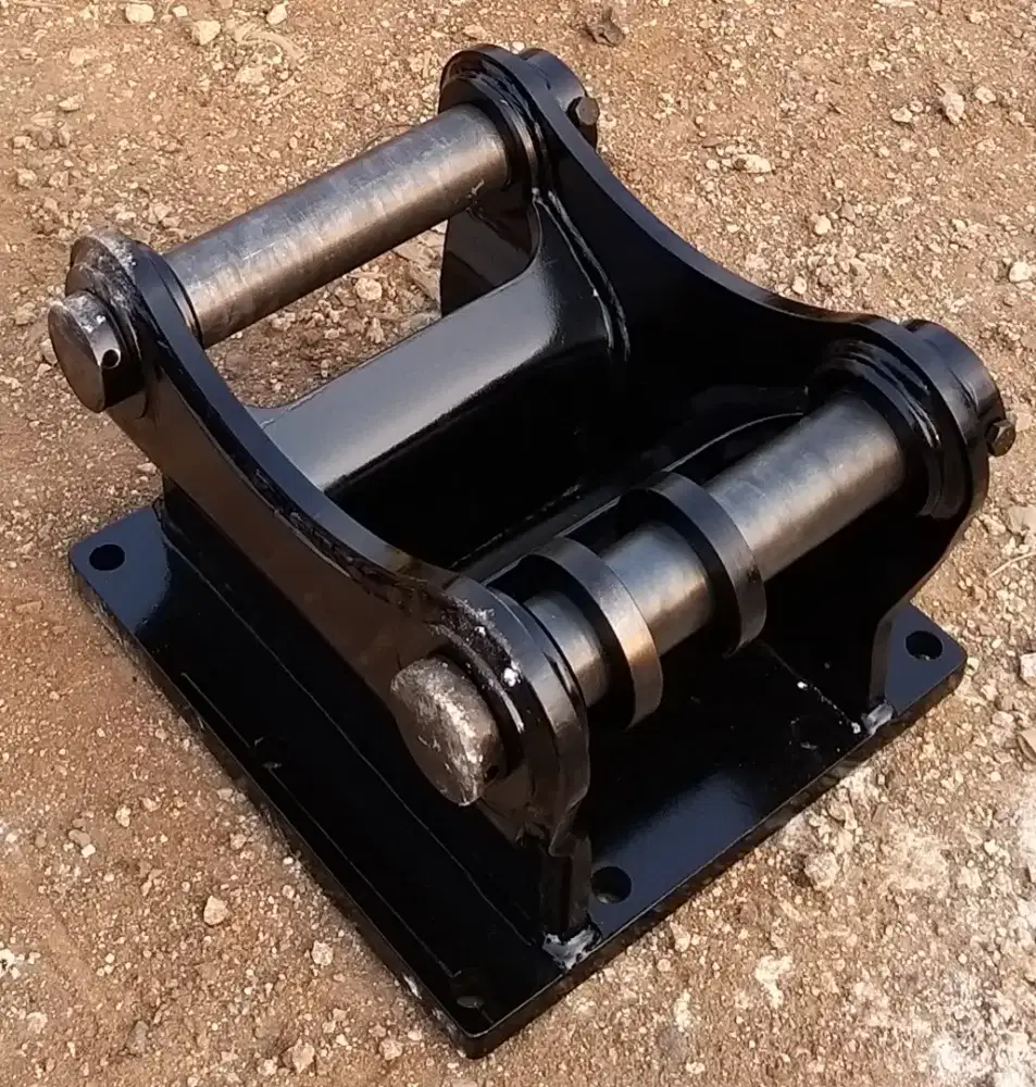 BRACKET BREAKER EXCAVATOR