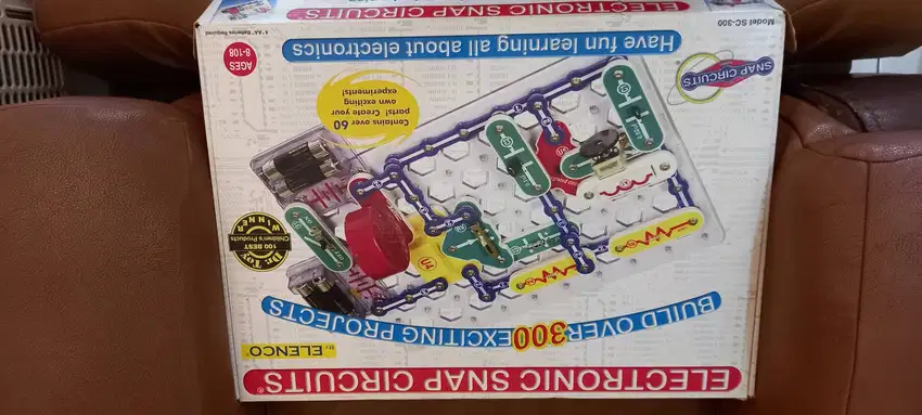 Electronic Snap Circuits - 300