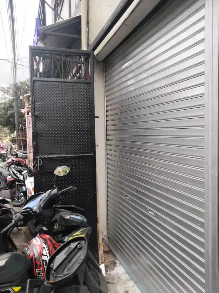 Pintu rolling door