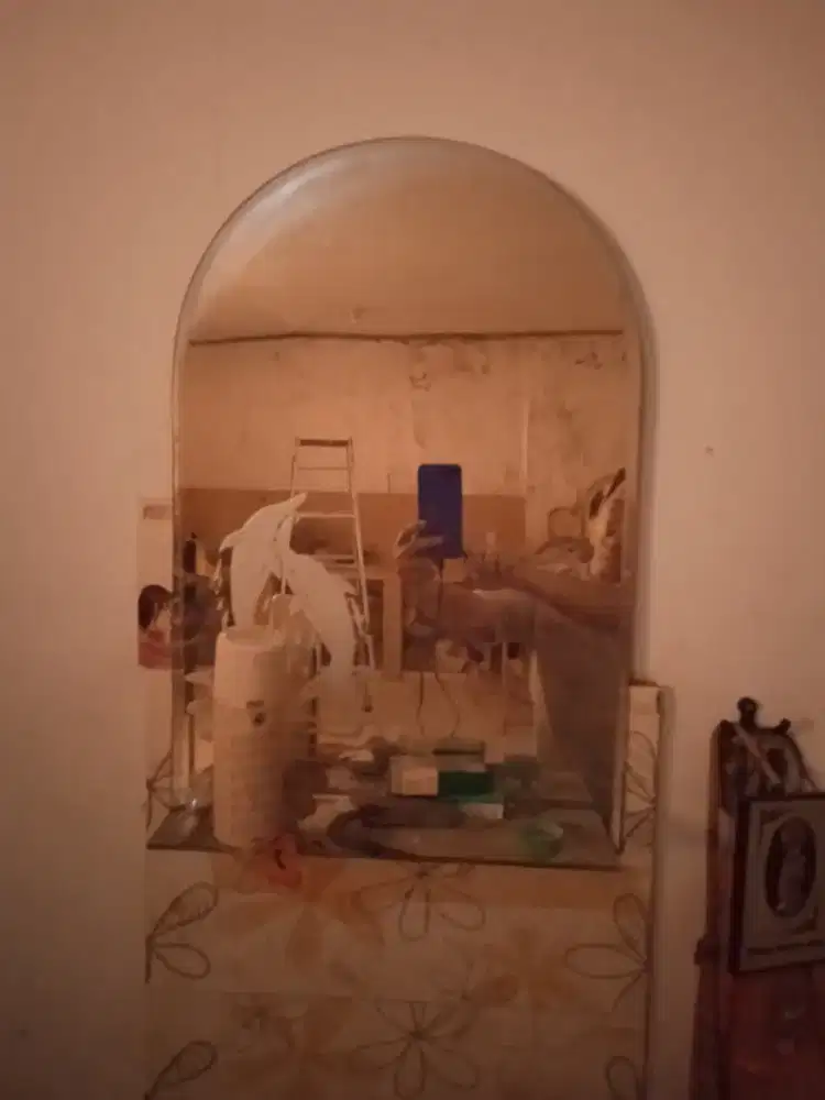 Kaca cermin dinding motif kotak