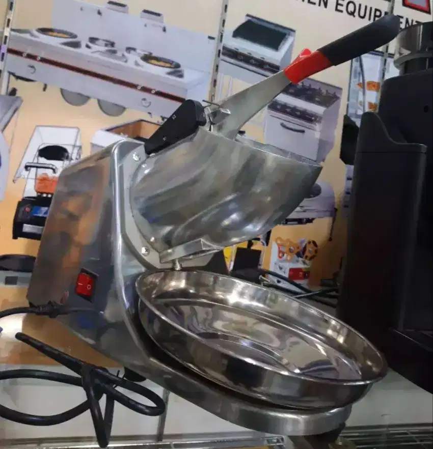 Mesin Pembuat Es Serut Ice Crusher Gea Salju