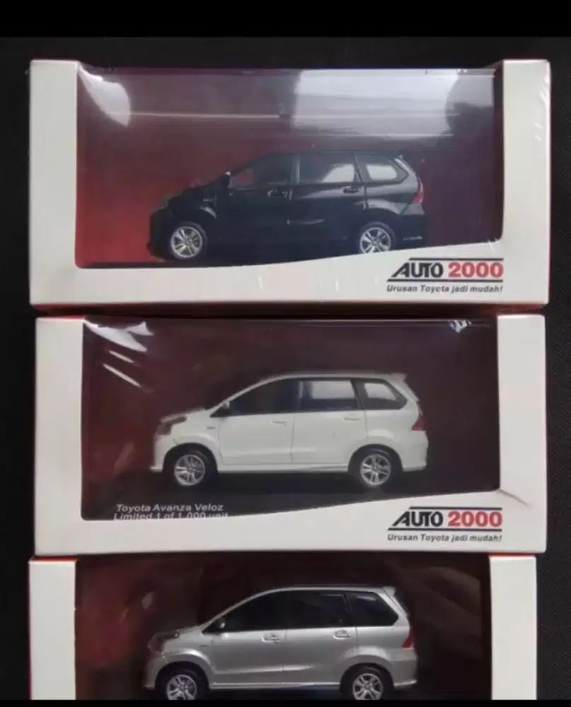 Diecast Toyota Avanza Veloz